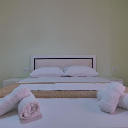 Noel Sea View Apartments Sarandë Eksteriør billede