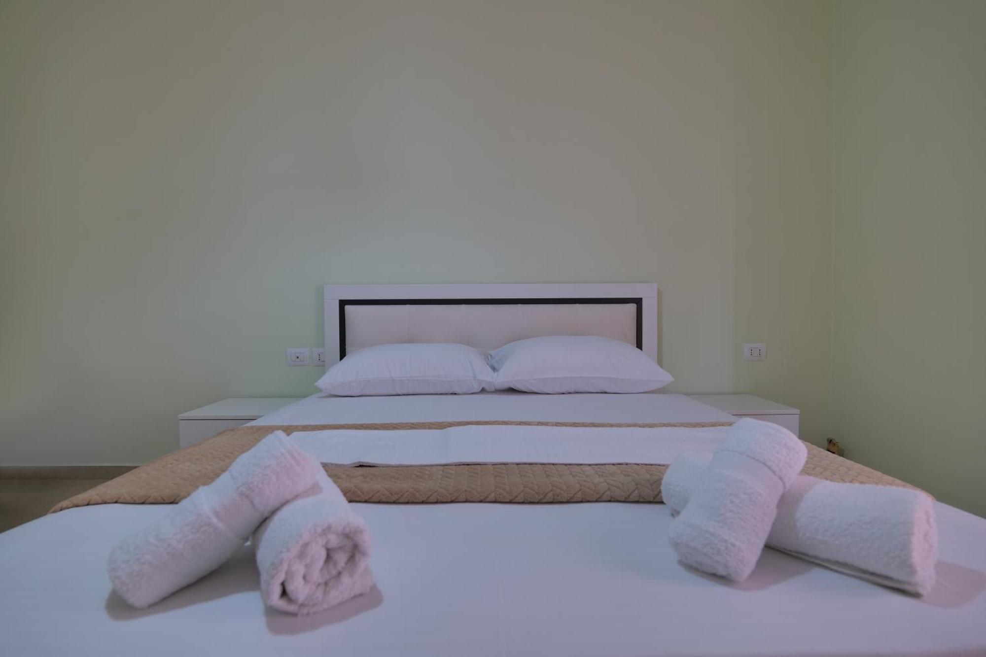 Noel Sea View Apartments Sarandë Eksteriør billede