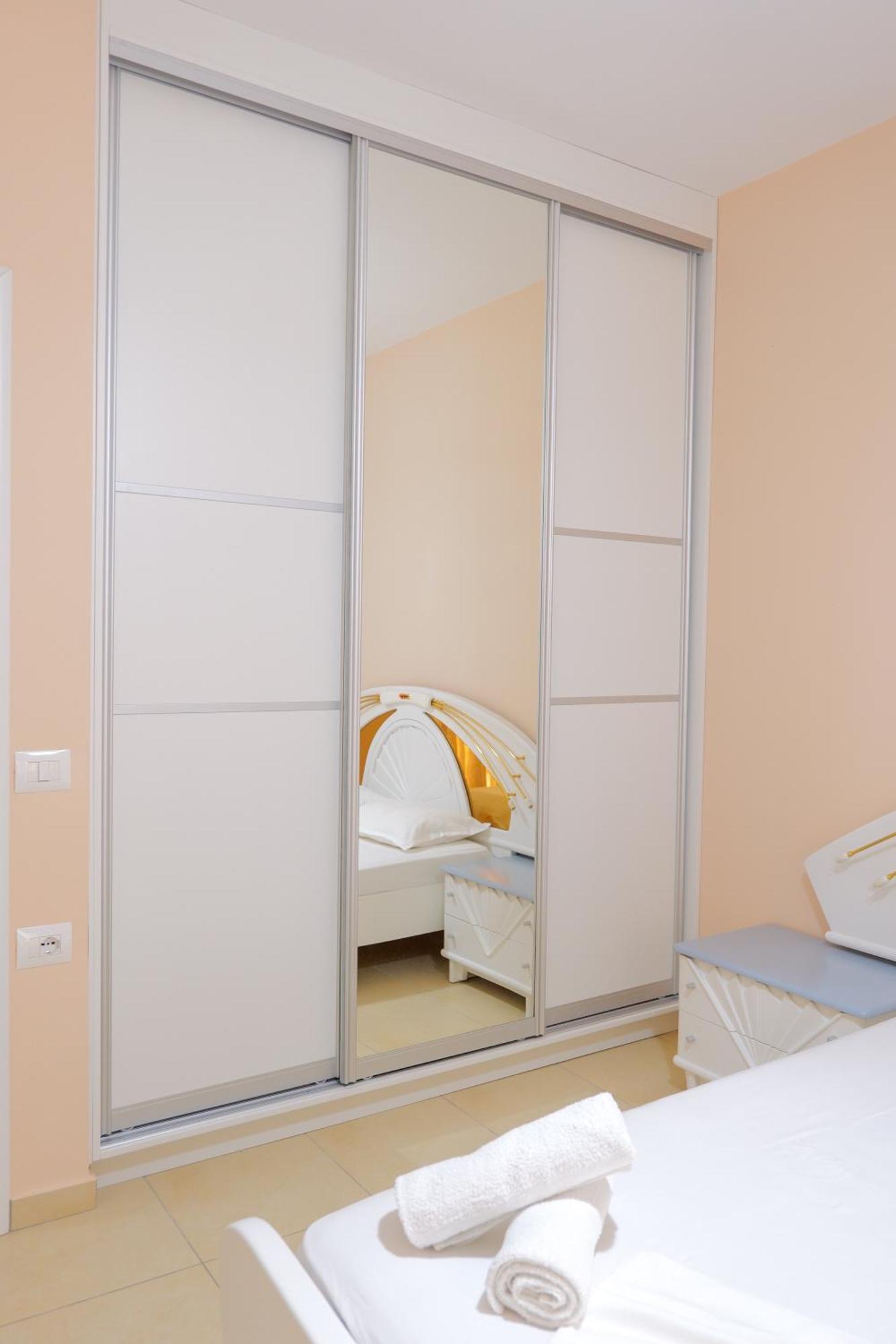 Noel Sea View Apartments Sarandë Værelse billede